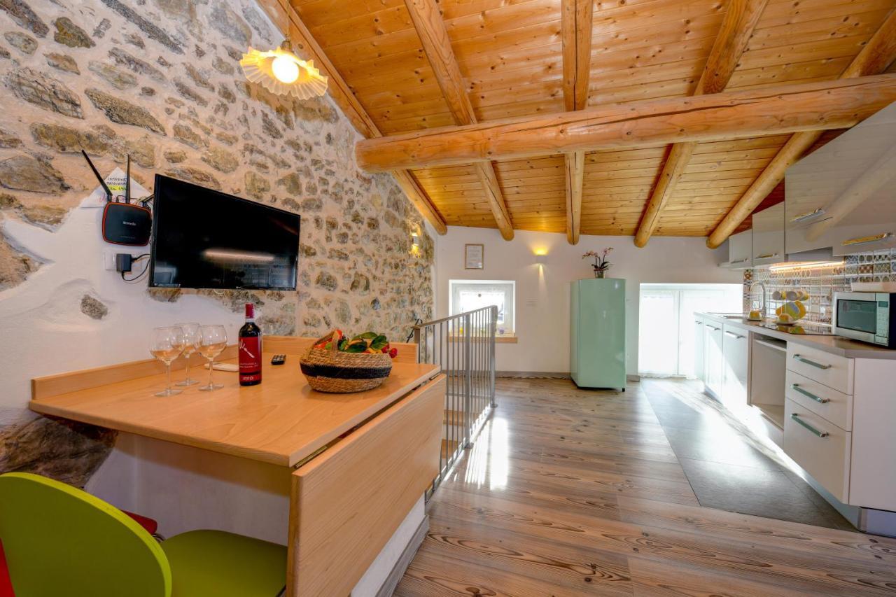 Casa Nel Borgo - Il Gufo Appartement Tremosine Buitenkant foto