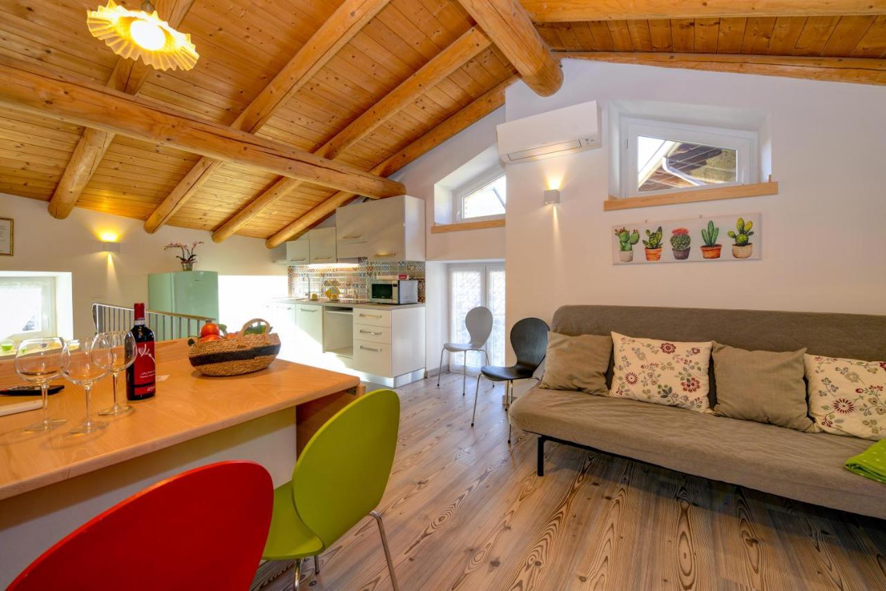 Casa Nel Borgo - Il Gufo Appartement Tremosine Buitenkant foto